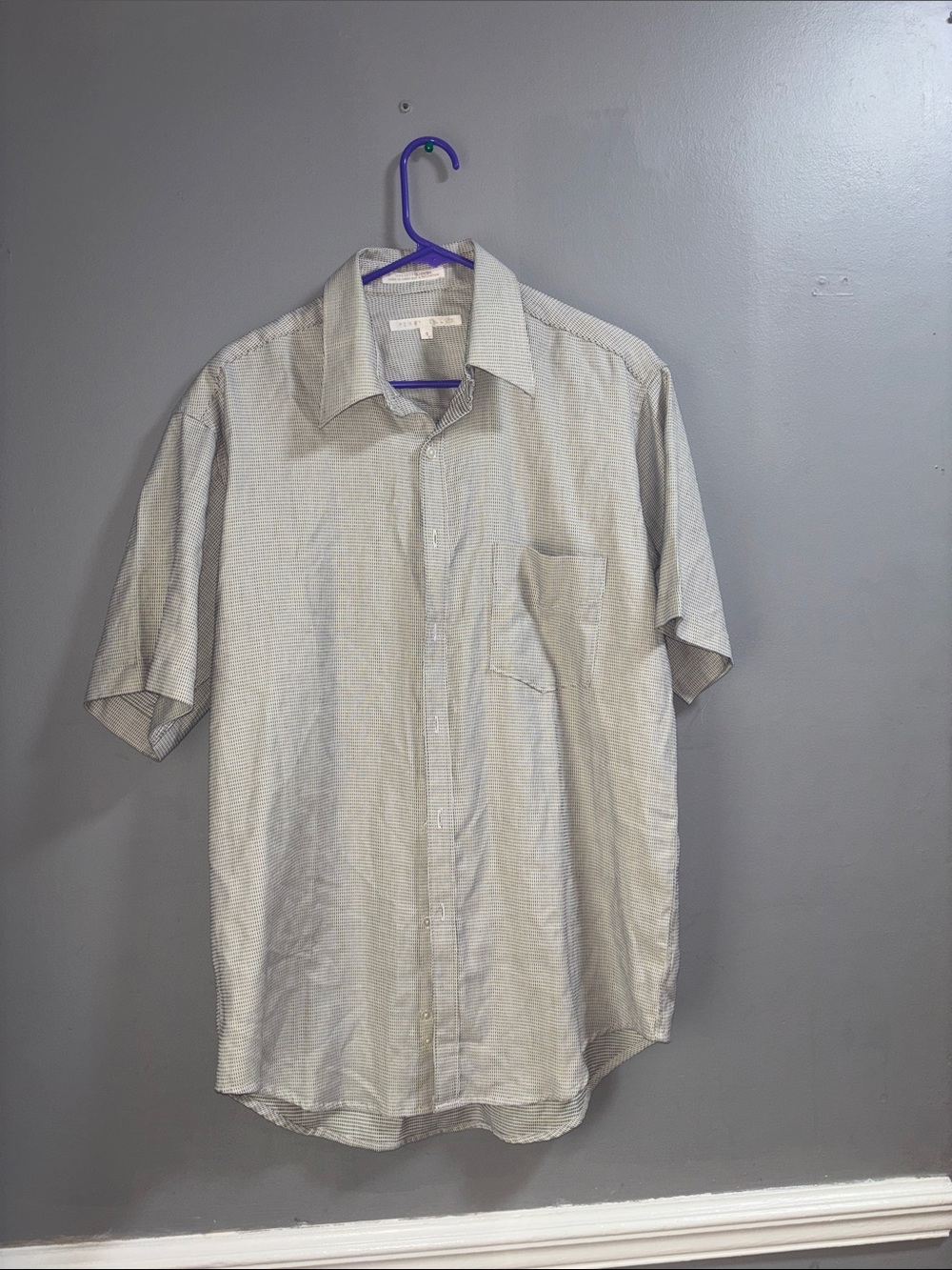 Perry Ellis small men’s top